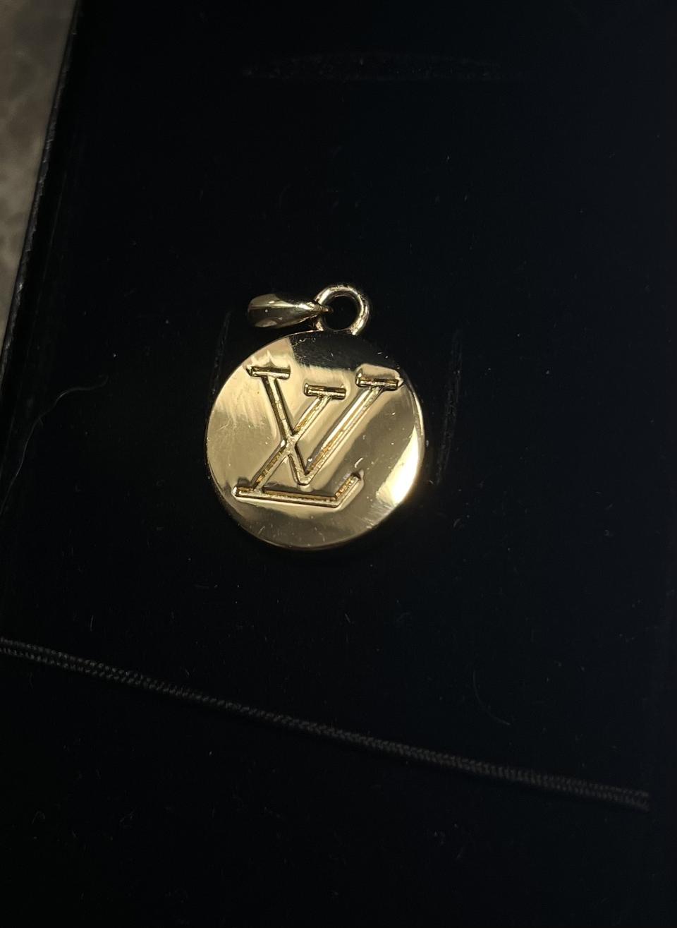 루이비통 팬던트