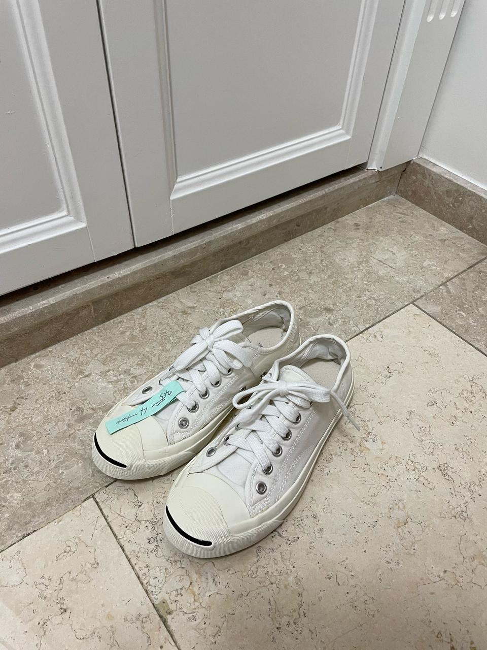 보이런던 스니커즈