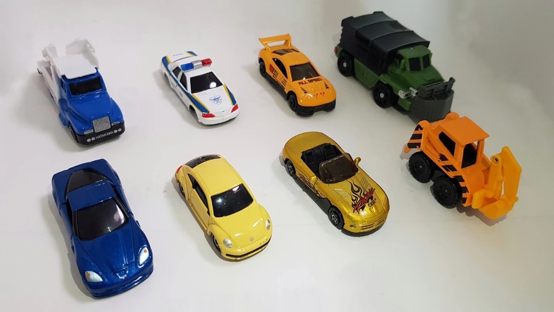 자동차 장난감 토미카