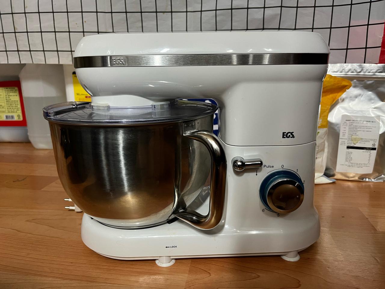 EGS 스탠드믹서기 반죽기 거의 새것