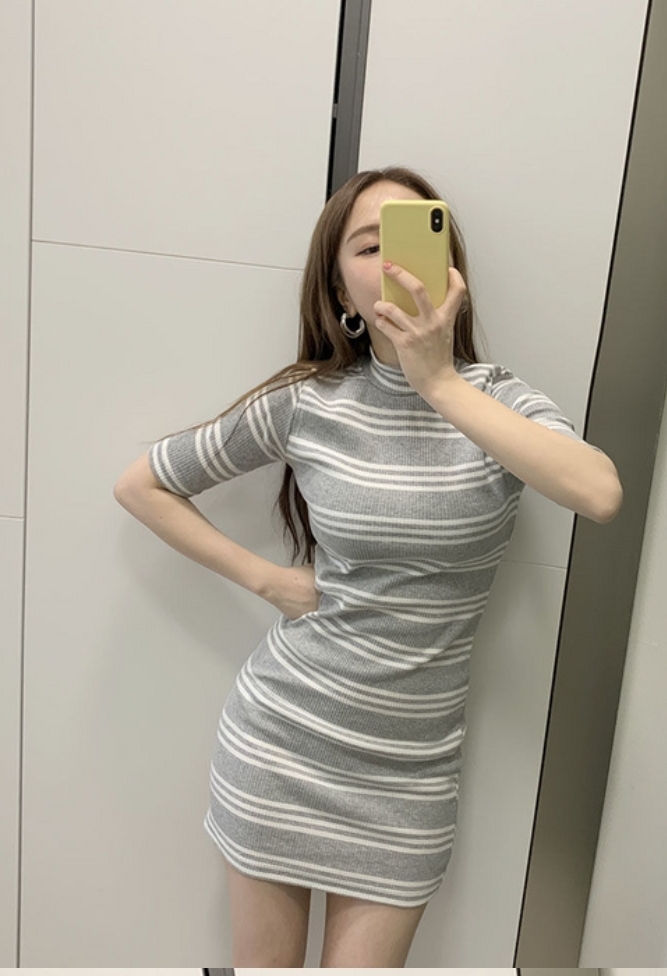 그레이 니트 스트라이프 h라인 반목 슬림핏 원피스