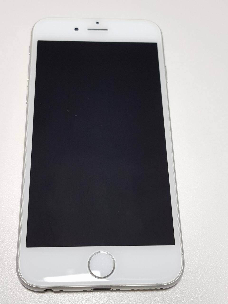 아이폰6  배터리99% 화이트 A급 64기가 팝니다.