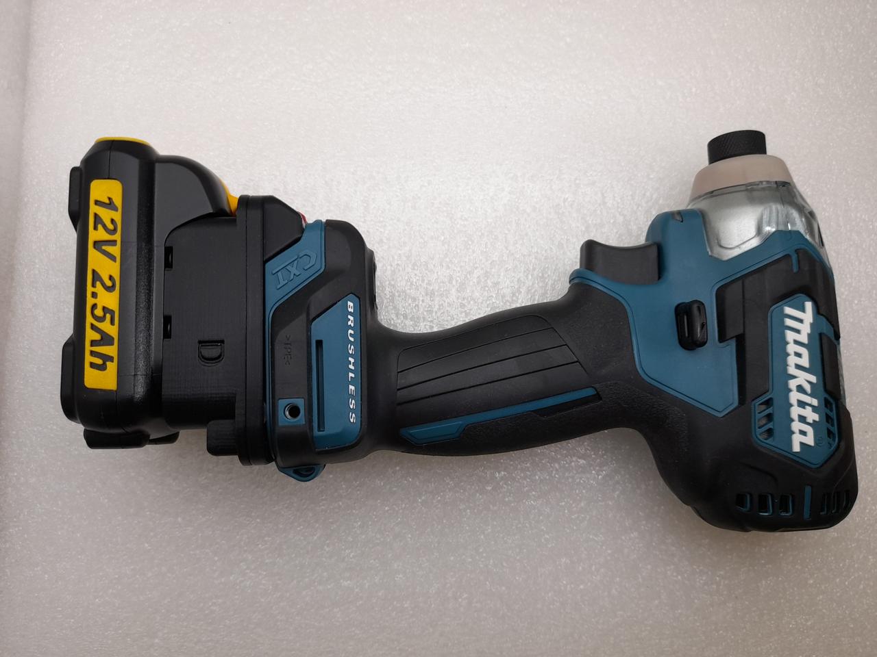 마끼다 12v공구에 디월트 12v 배터리 연결아답터