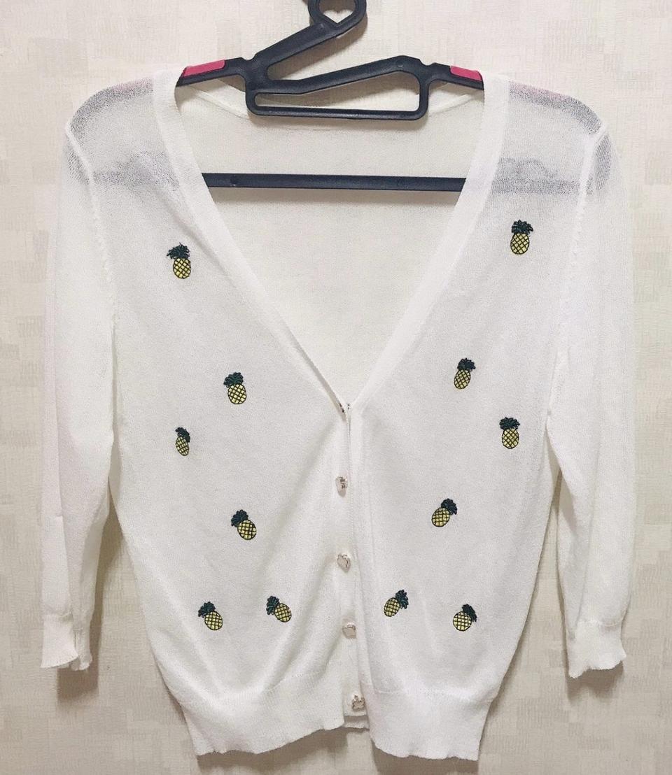 (거의 새것)러블리 귀요미 파인애플 가디건&봄신상 &귀여움!