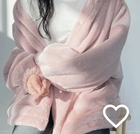 오버핏 밍크 퍼 자켓