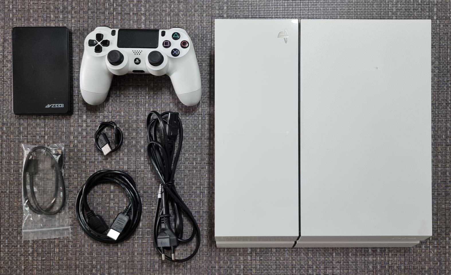 플스4(PS4) 글레이셔화이트 & 2TB하드 게임 풀셋팅