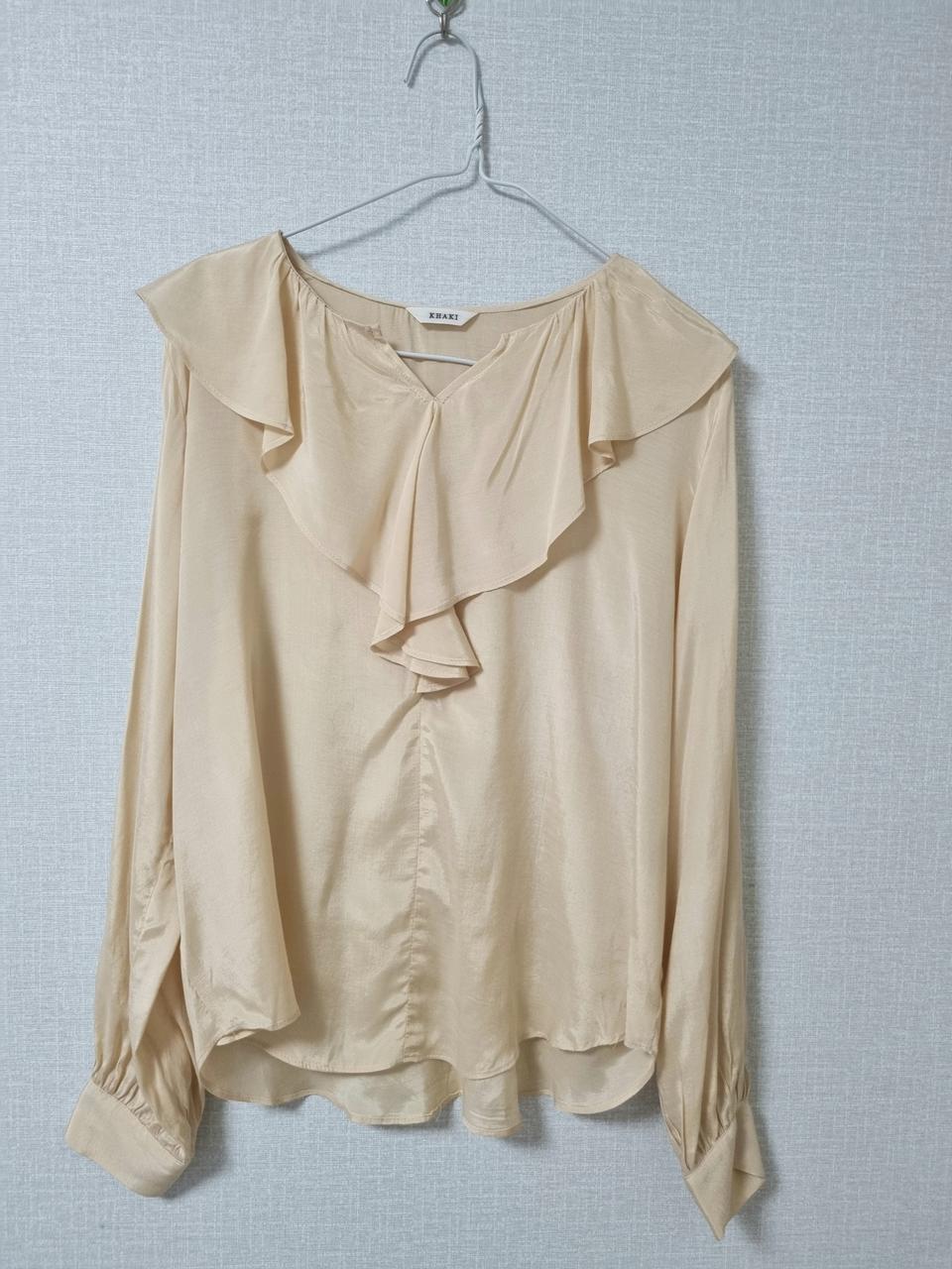 새상품/새틴블라우스