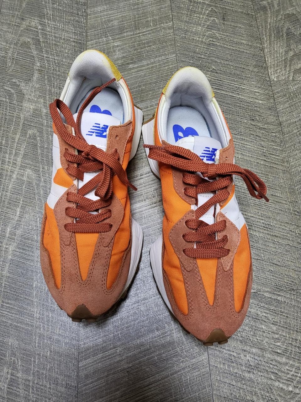 뉴발 327  245사이즈