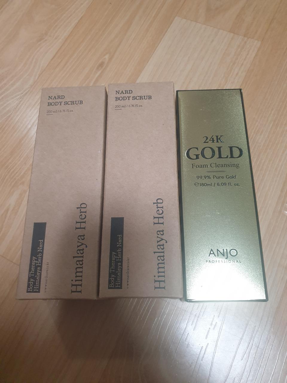 나드 바디스크럽 400ml + 폼클렌징 180ml