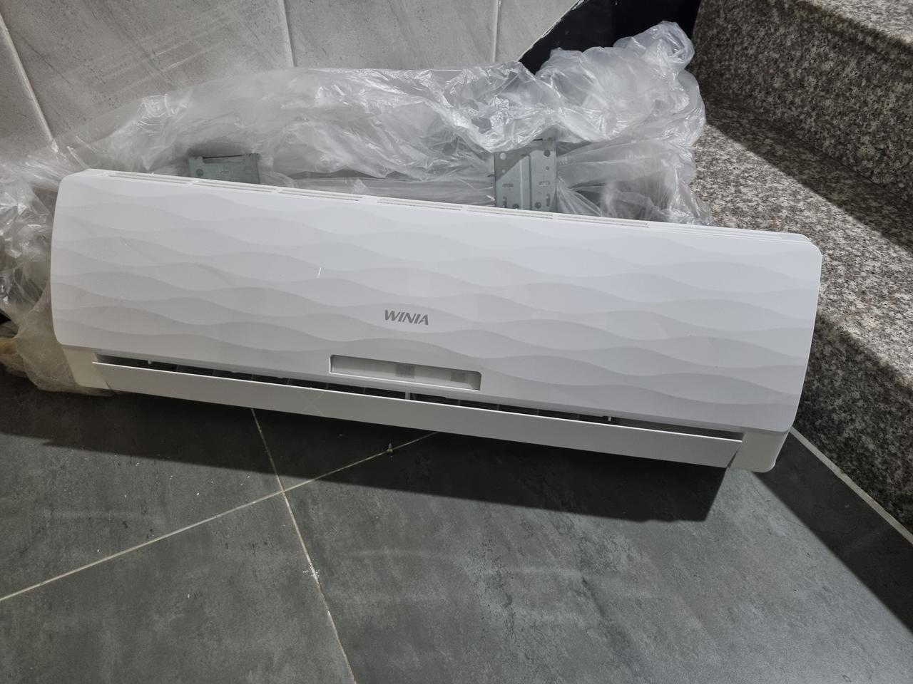 위니아 벽걸이에어컨 중고 팔아요!