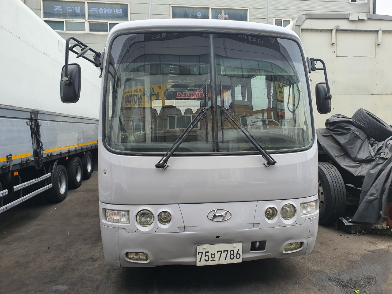 현대 e 에어로타운 갱웨이 단축 STD 디젤 (200마력)