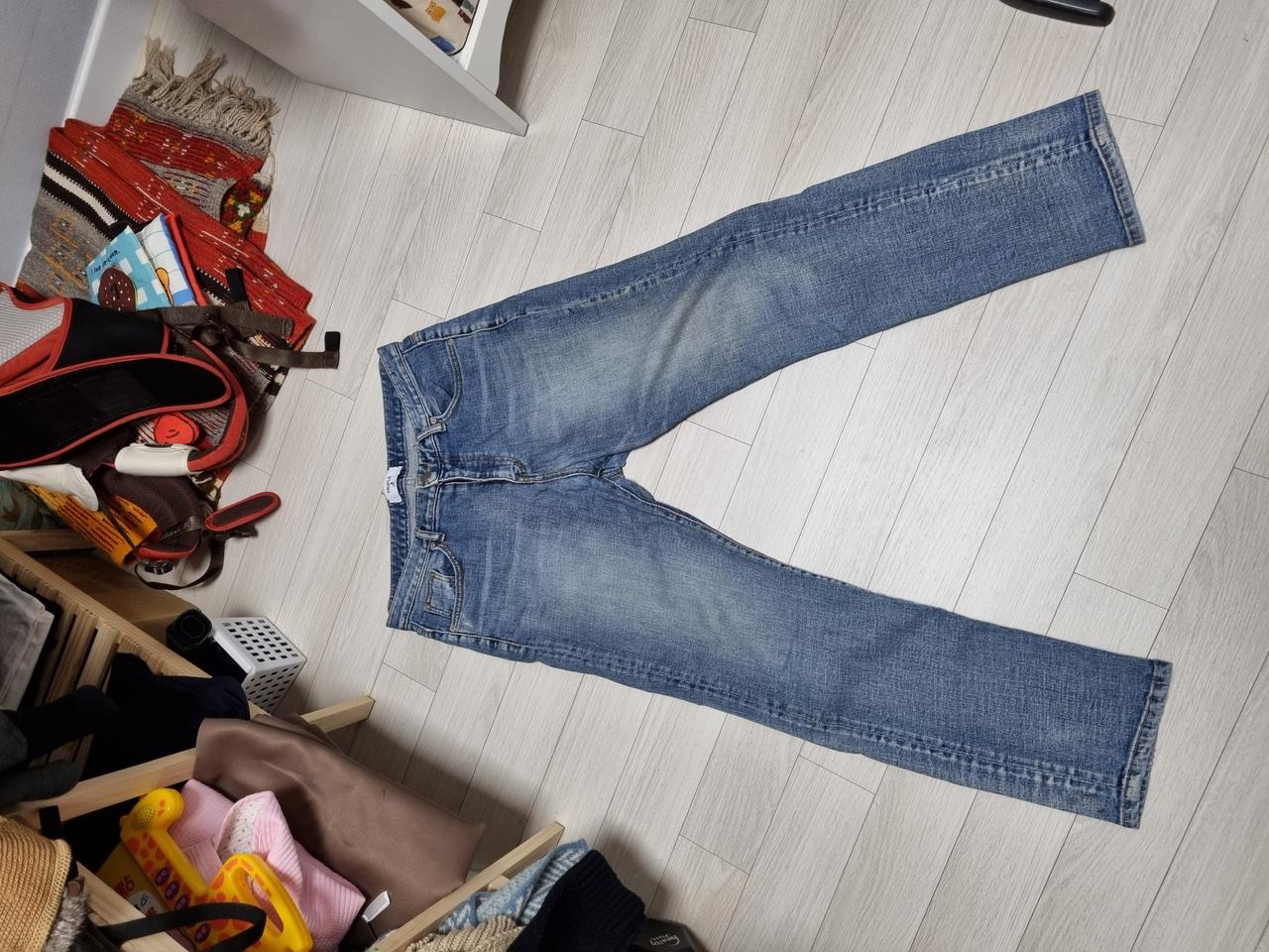 테이퍼드핏 청바지 팝니다.