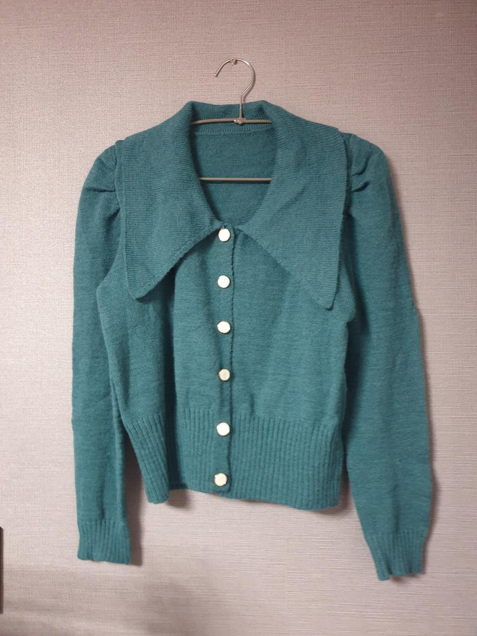 여성  쉐타 새옷이에요