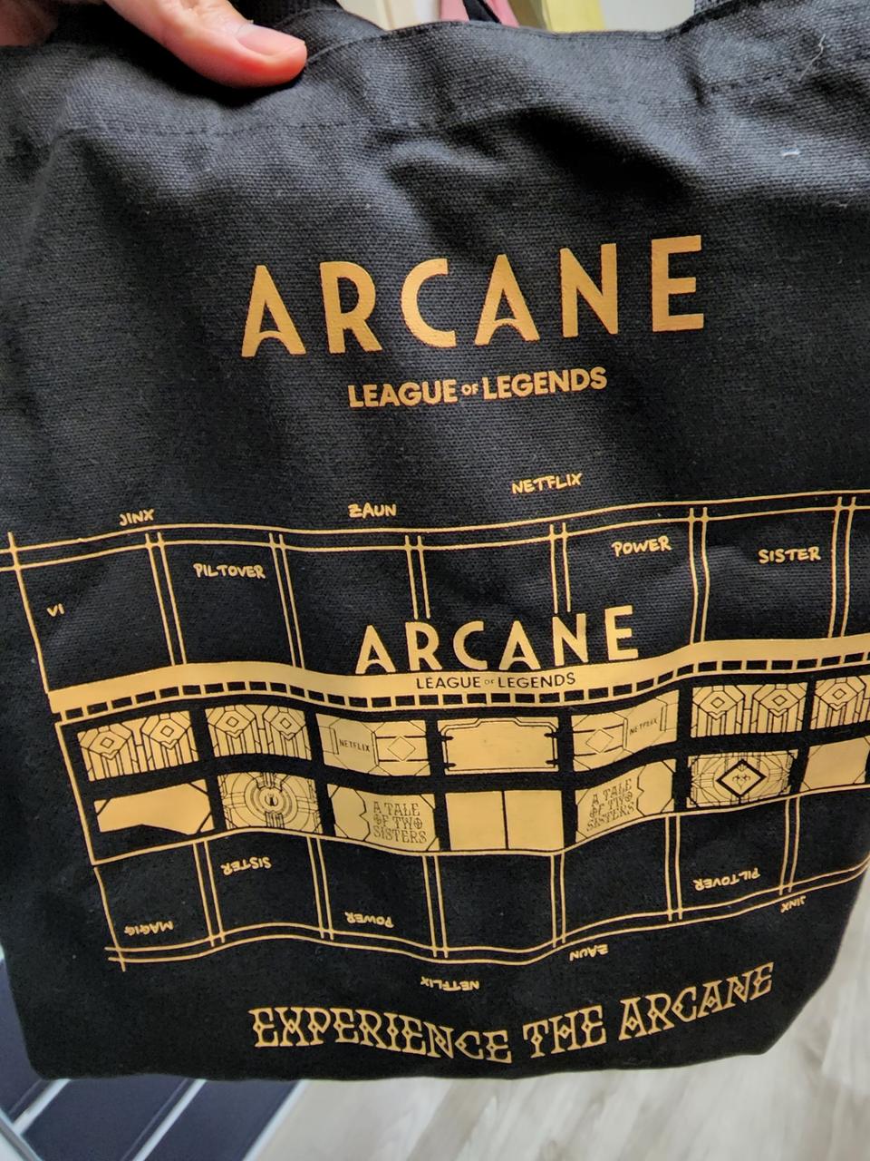 아케인 에코백 판매합니다