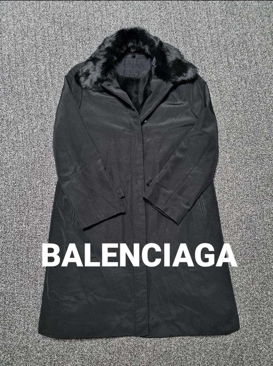 발렌시아가 여성 코트 토끼털 퍼 코트