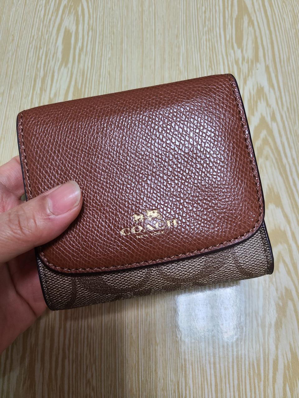 코치 미니삼단지갑