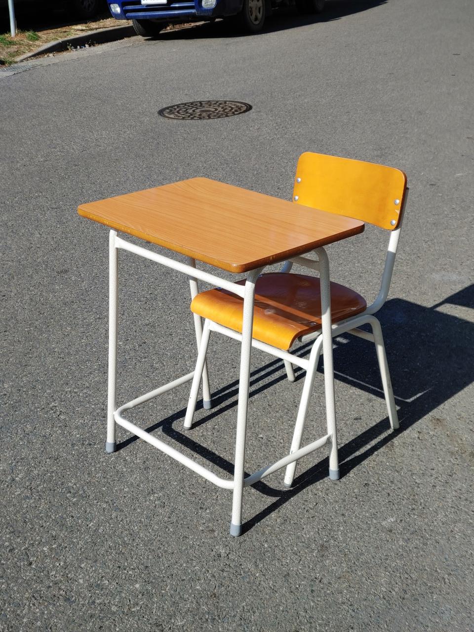 1-9) 저학년학원책걸상세트