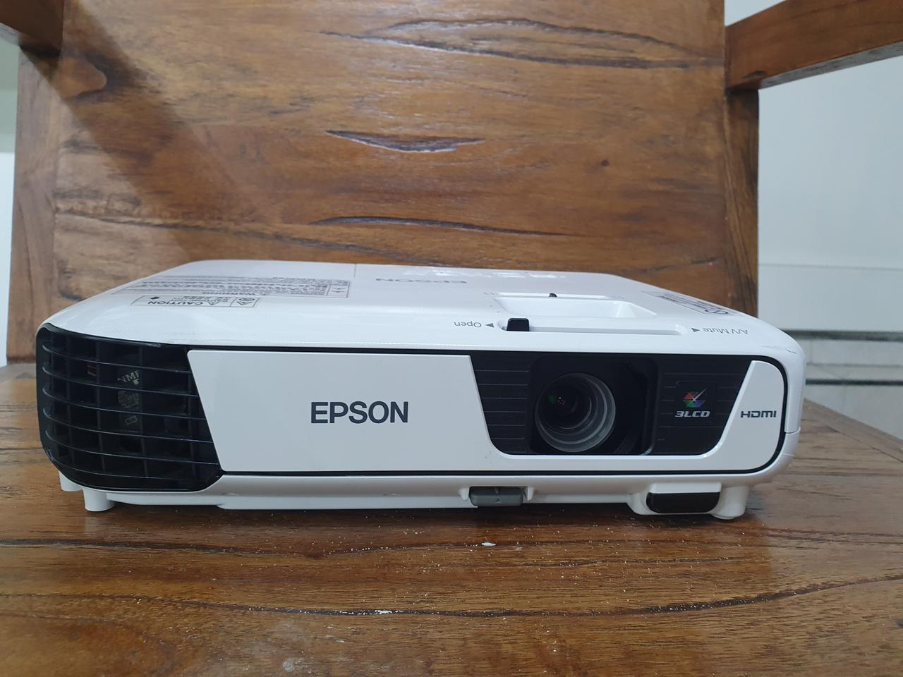 소형앱손 EB-S31  중고빔프로젝터