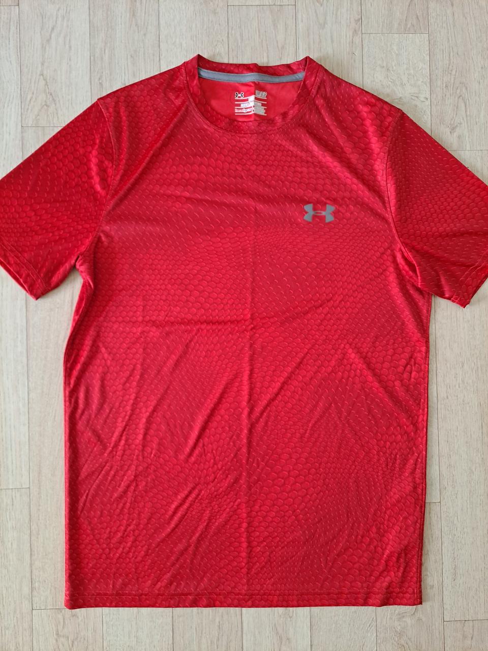 남성 언더아머 반팔티 (S사이즈)