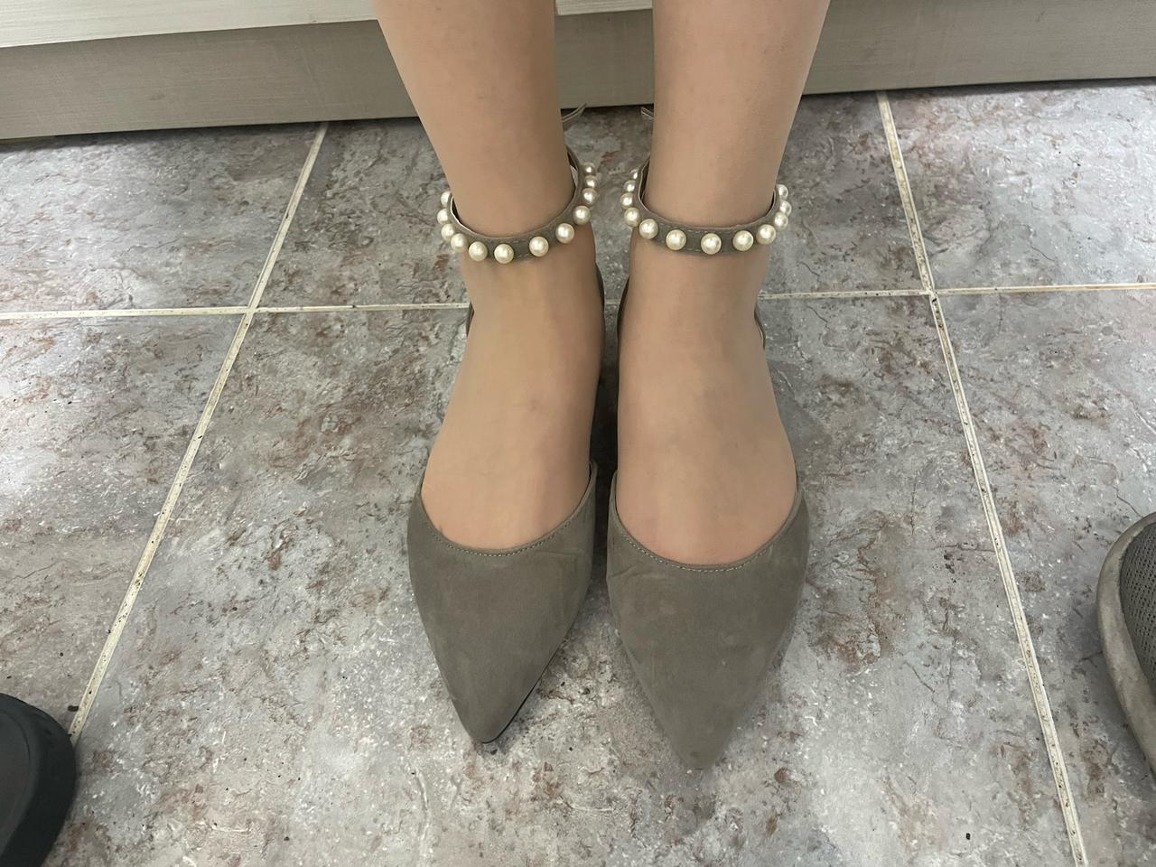 스웨이드 진주 스트랩 구두