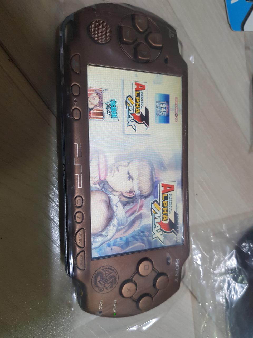 psp 한정판 ss급새하우징 64기가 게임70개