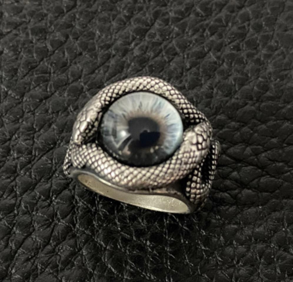 스네이크 실버 눈알 반지