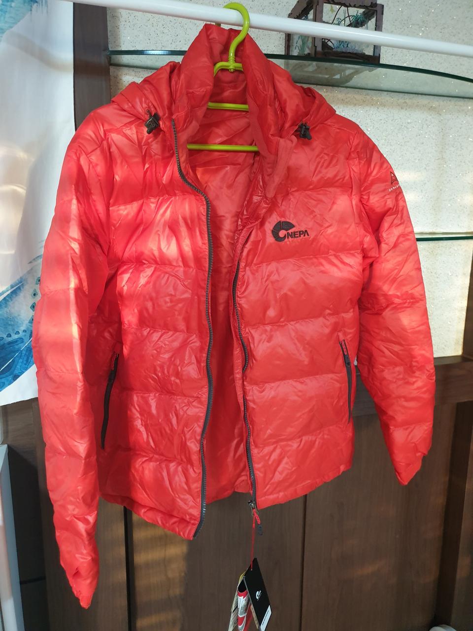 네파 오리털 점퍼