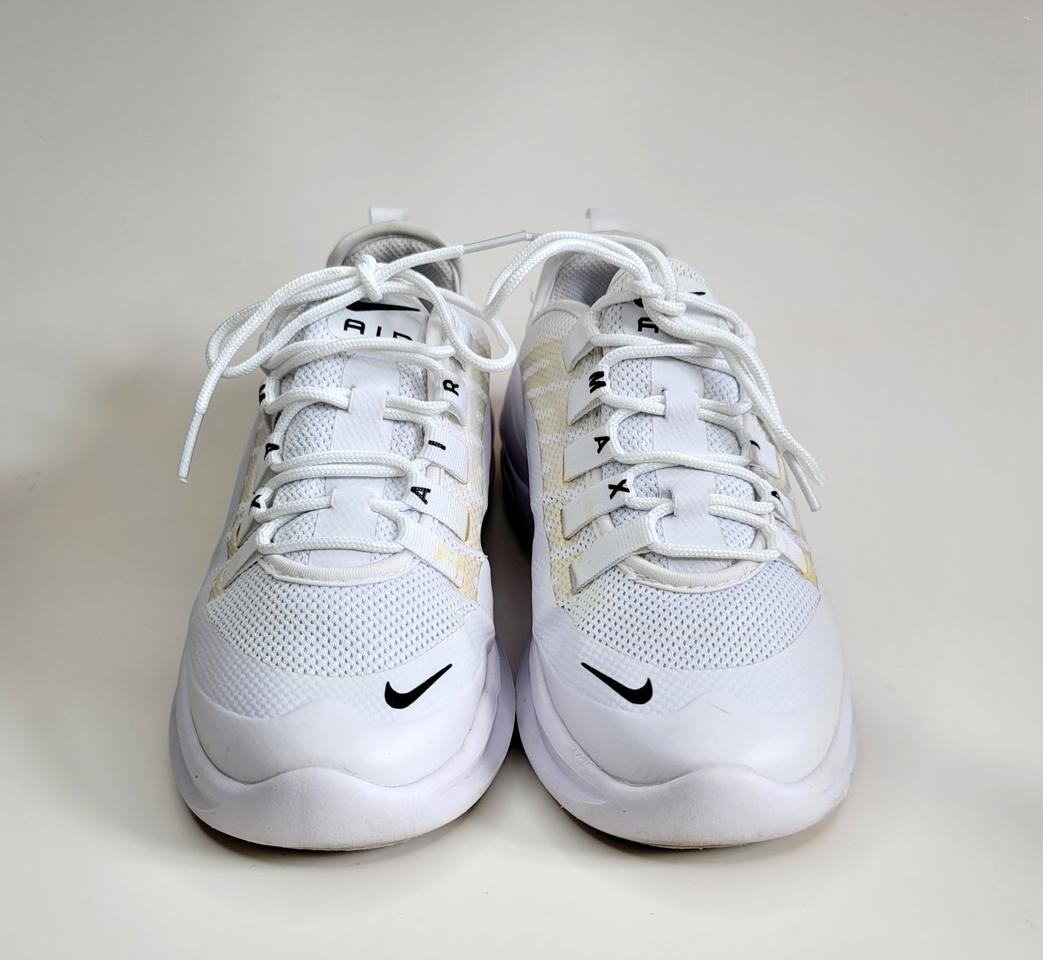 나이키에어맥스엑시스운동화235사이즈