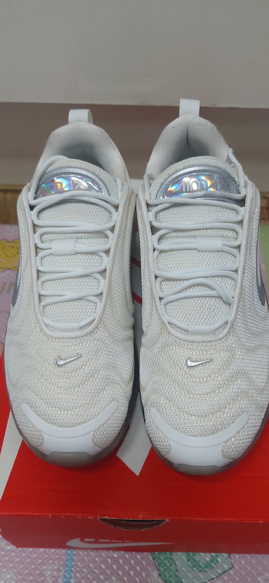 나이키에어맥스720