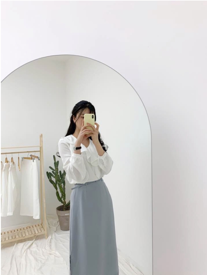 실물 대박 러플 블라우스 베이지 화이트