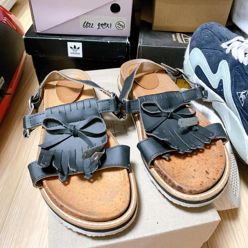 여자 봄 여름 테슬 샌들