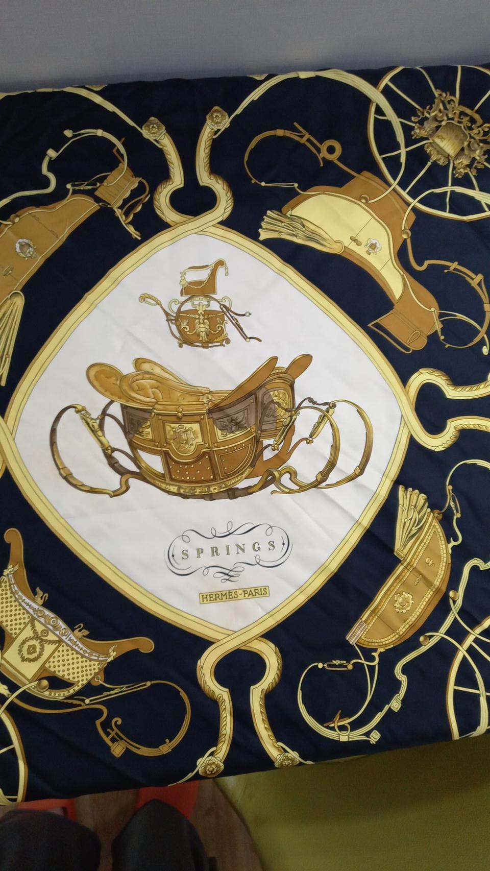 에르메스 스카프