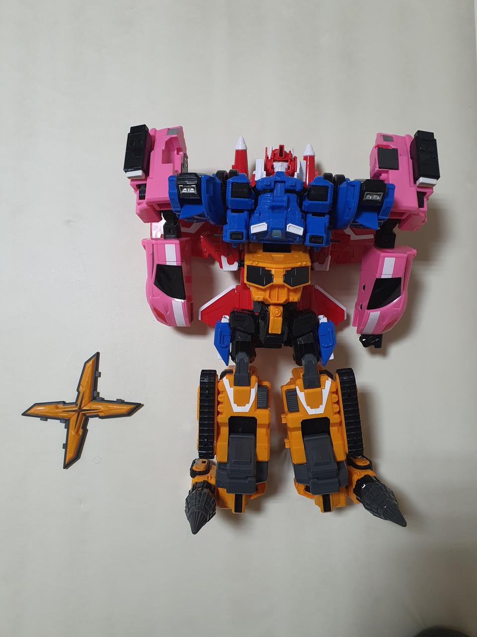 미니특공대 X 특공X머신 4종합체로봇(새미봇 맥스봇 볼트봇 루시봇)