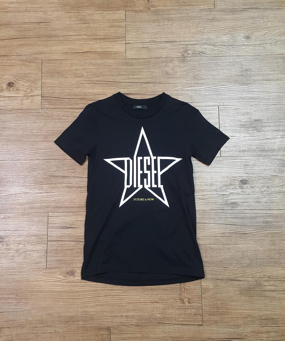 디젤 라운드셔츠 80사이즈