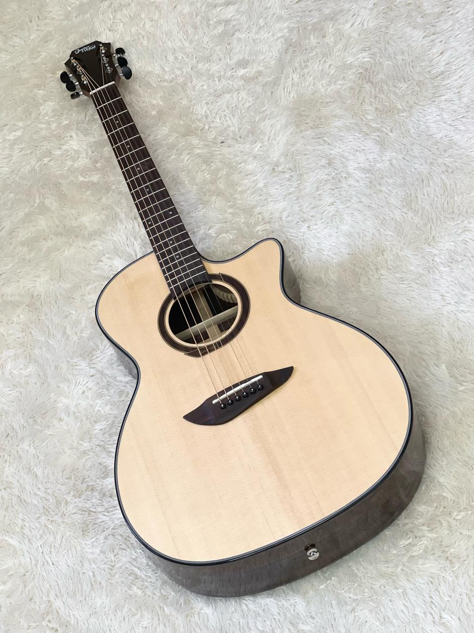 택배가능 중고 전시모델 고퍼우드 G330C 탑솔리드 통기타