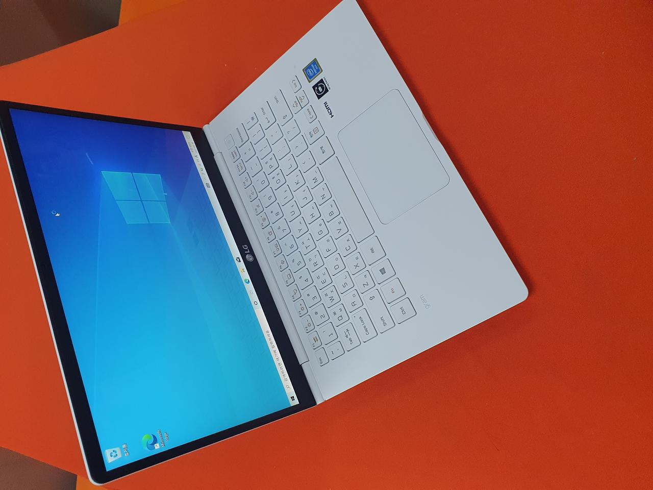 LG 그램 14인치 14Z980 사무용 휴대용 노트북 판매합니다.