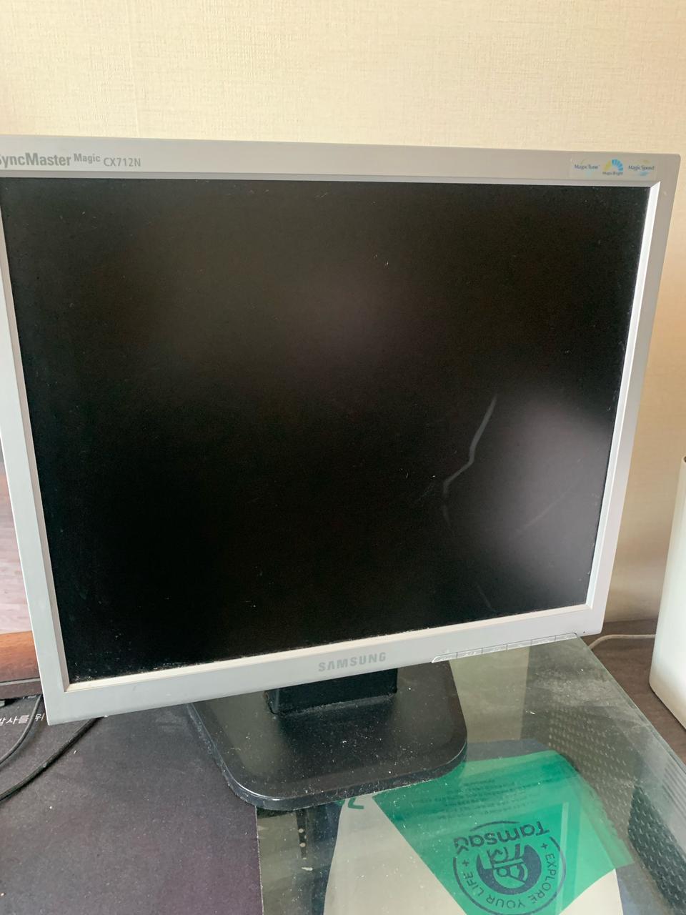 삼성 싱크마스터매직 CX712N 모니터