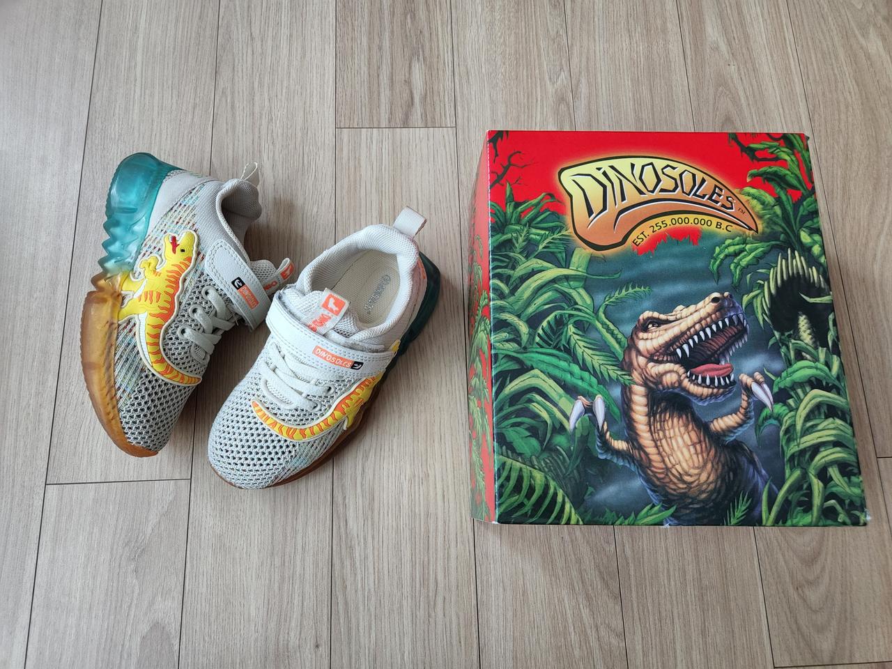 토박스 다이노솔즈 led운동화