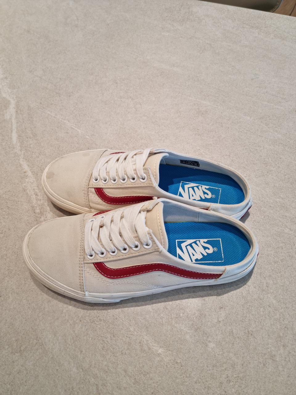 반스뮬225 팝니다.