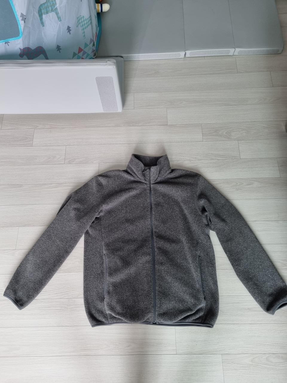 유니클로 후리스 팝니다.