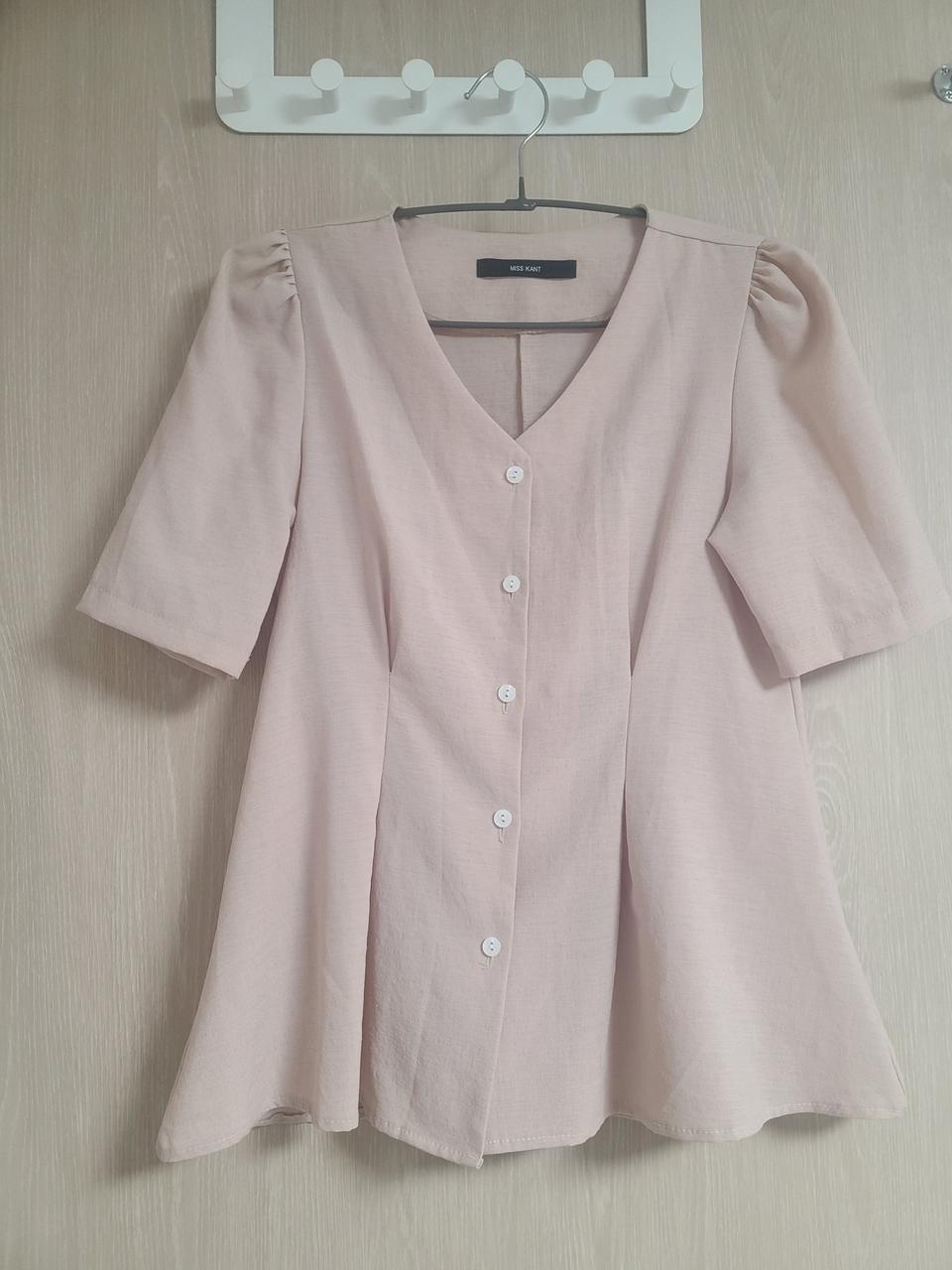 반팔  블라우스