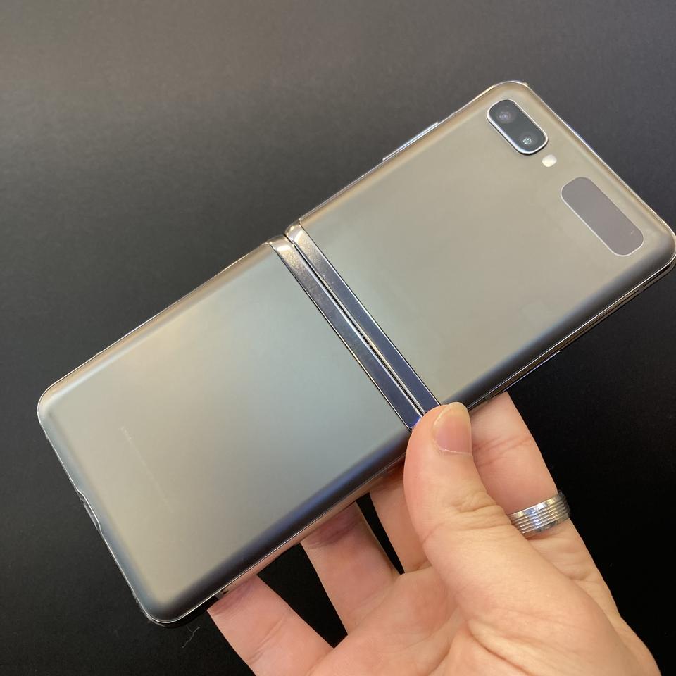 갤럭시 Z플립2 256G 블랙 색상 판매 #4107