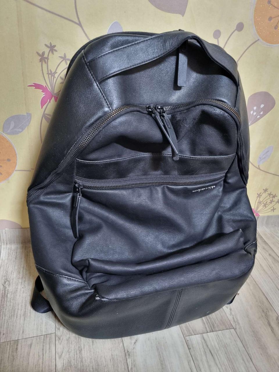 만다라니덕 백팩팝니다.