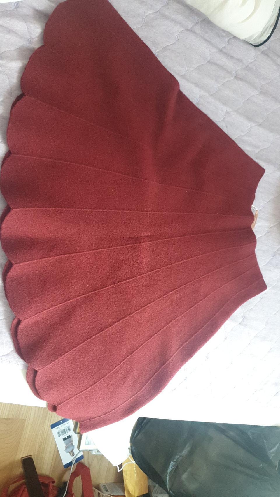 치마스커트 미사용품 올리브데올리브