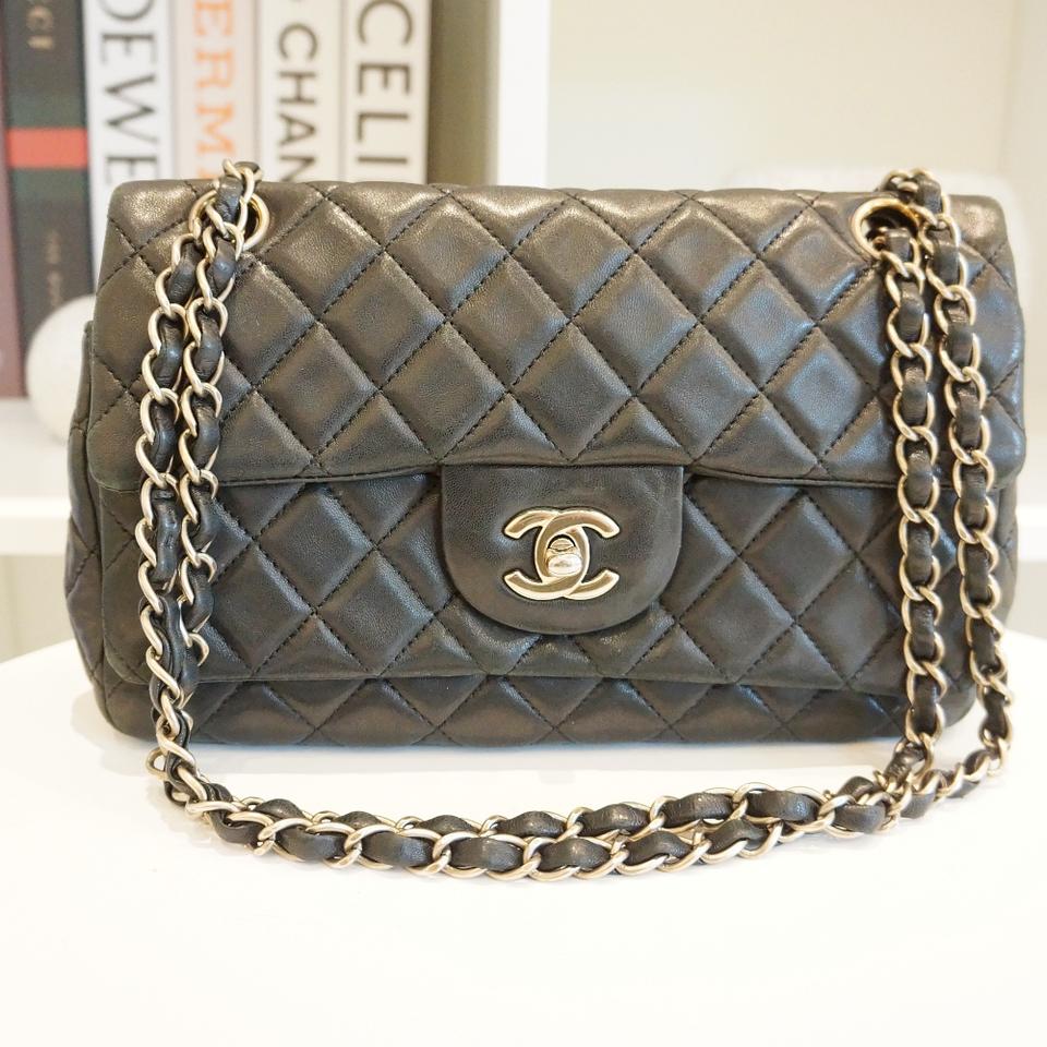 샤넬 클래식 램스킨 미듐 시즌백