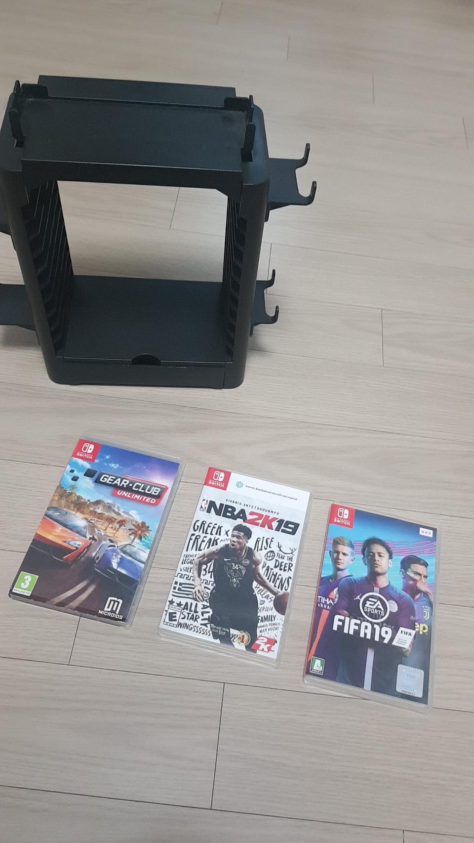 닌텐도 스위치 타이틀 게임팩 FIFA19 NBA2K19 기어클럽 보관함