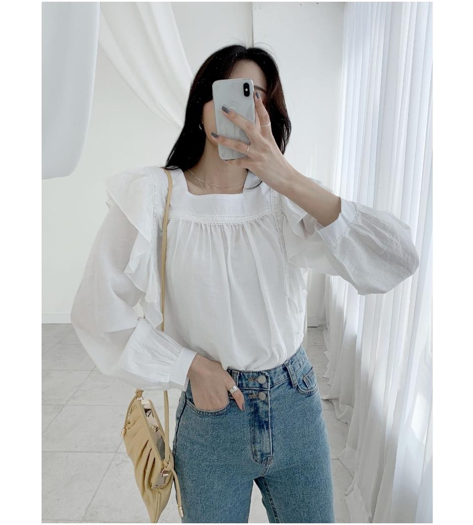 (새상품)러블리스퀘어넥프릴블라우스