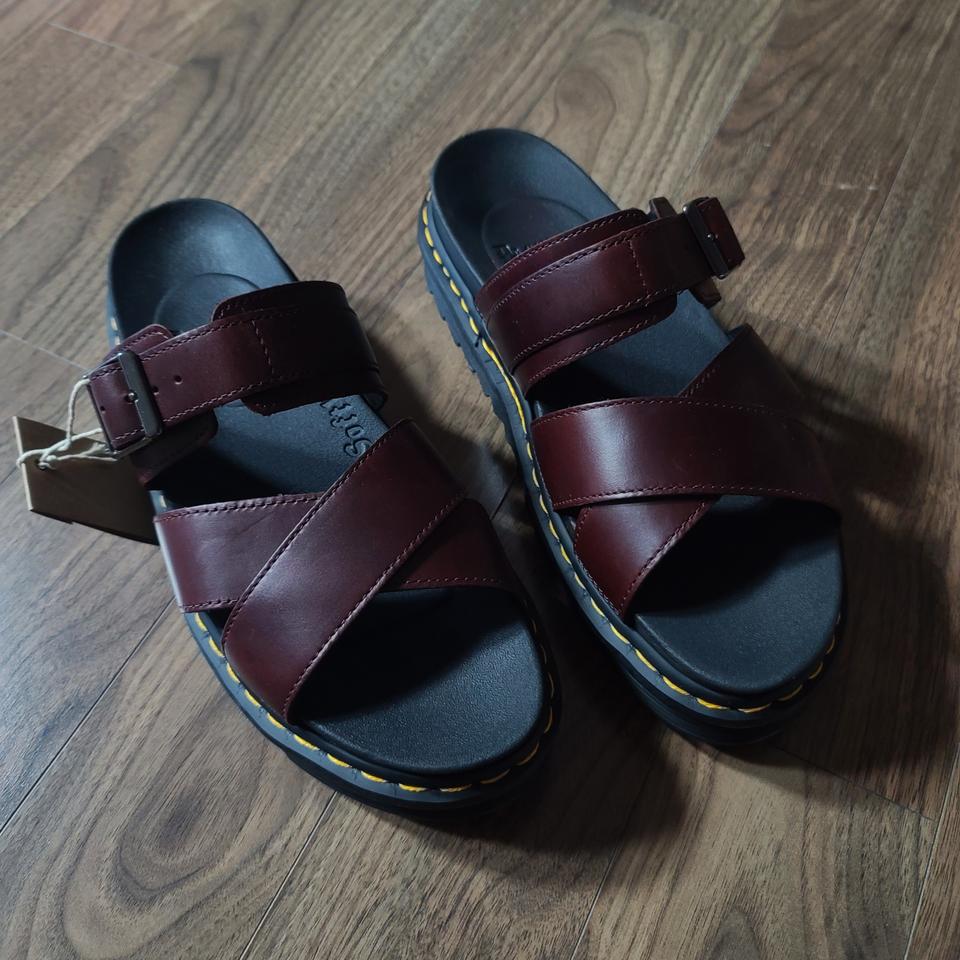 닥터마틴 라이커 슬리퍼