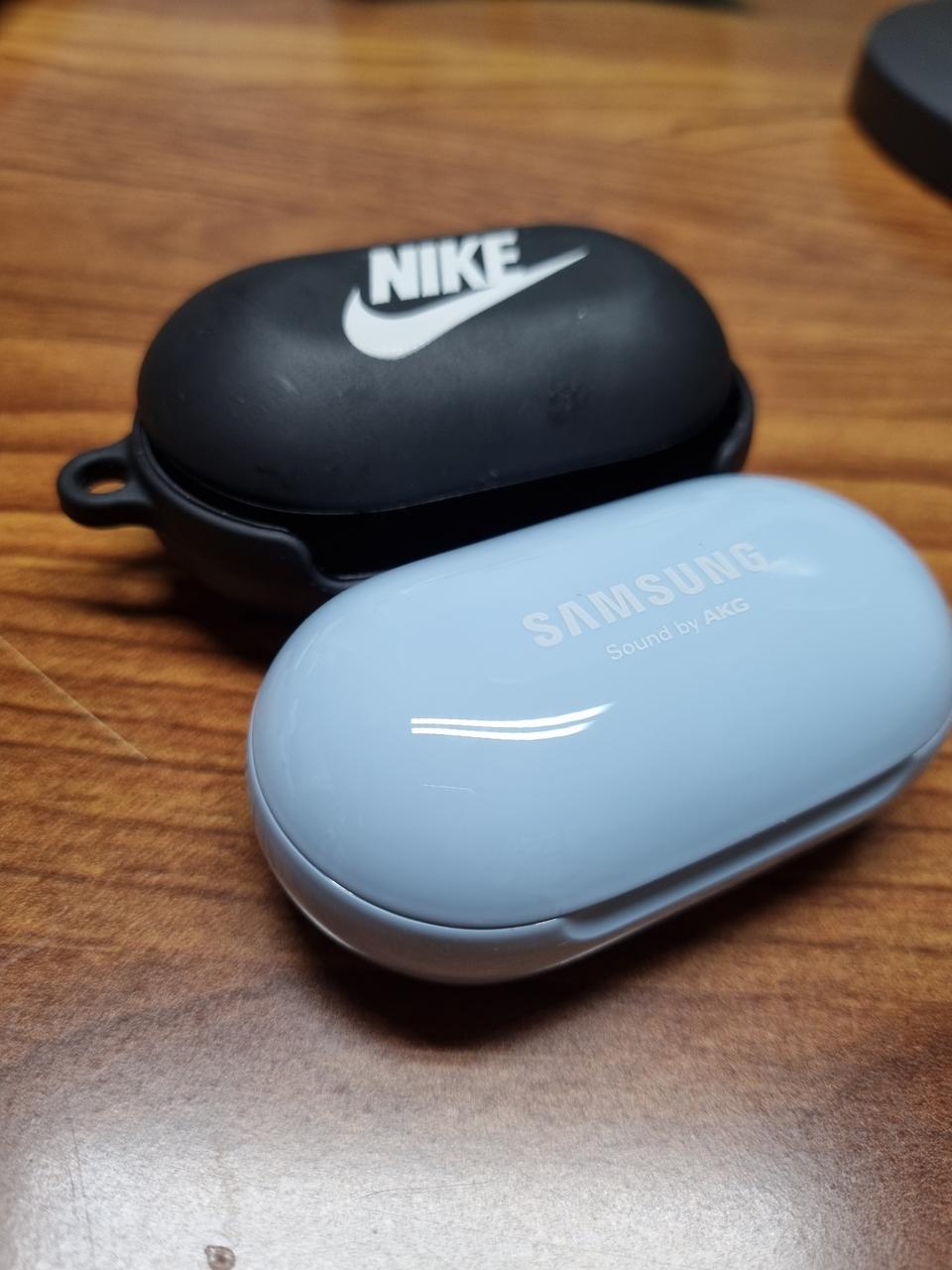 버즈플러스 본체