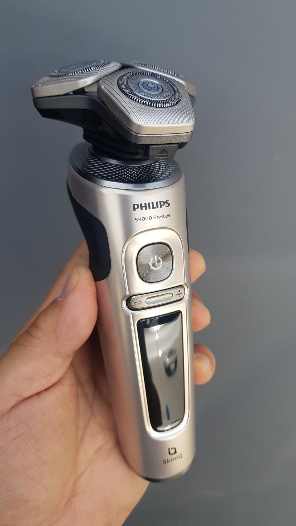 박스 X   미사용 필립스 프레시티지 SP9873 면도기